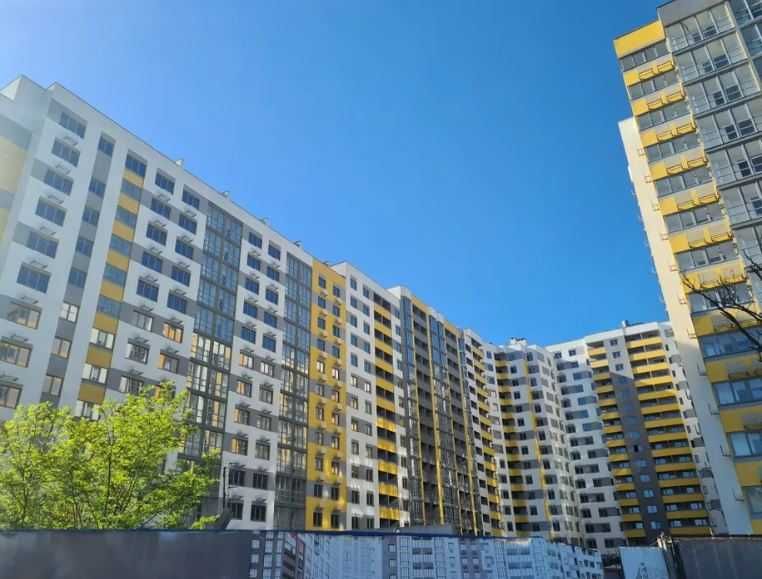Продам видову 2к квартиру 61м2, ЖК Чарівне місто  м. Червоний Хутір. 1 будинок