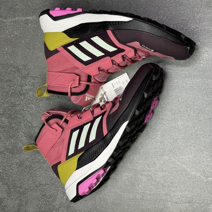 Термо черевики кросівки НЕ ПРОМОКАЮТЬ адідас Adidas Gore tex GY6146