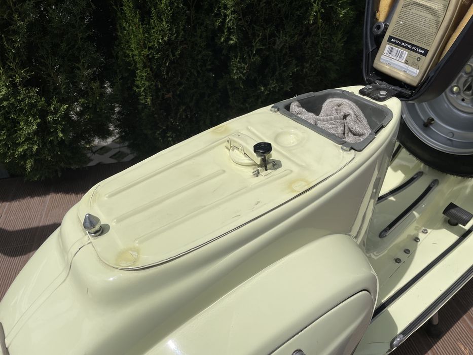 Vespa 50s  de 1972 restaurada