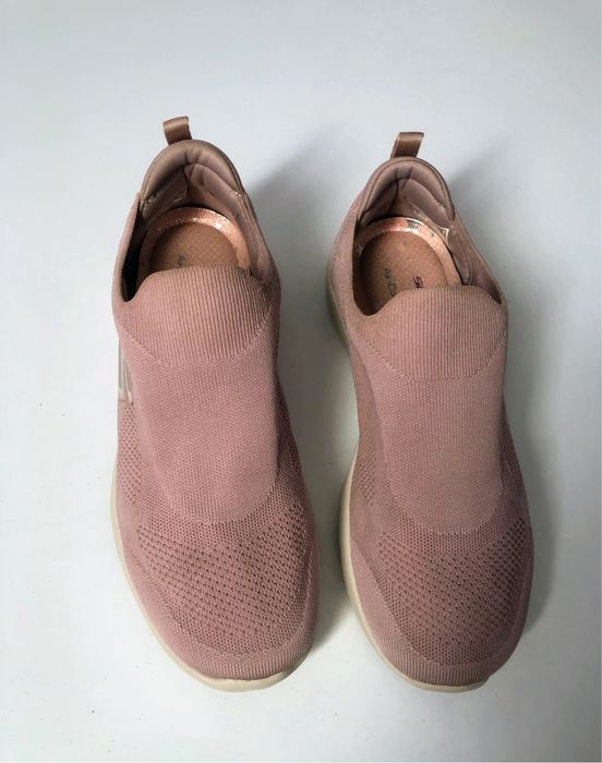 Сліпони жіночі Skechers р.39