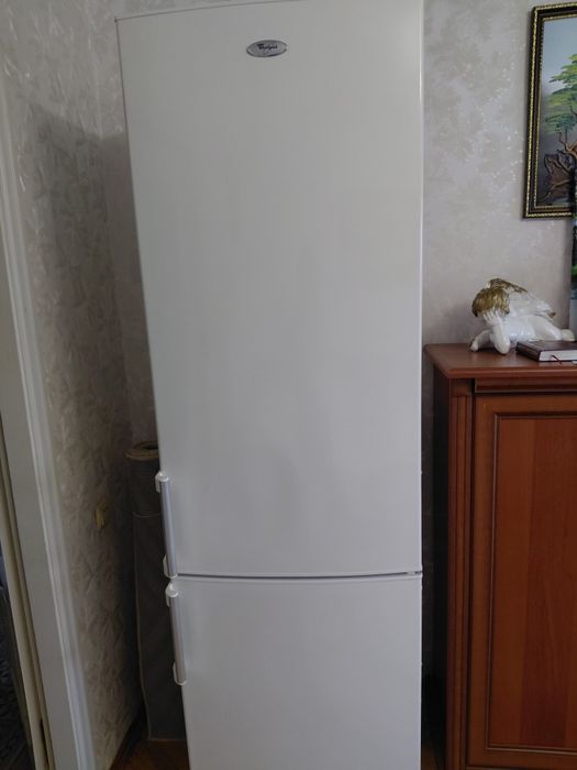 Холодильник whirlpool 198см