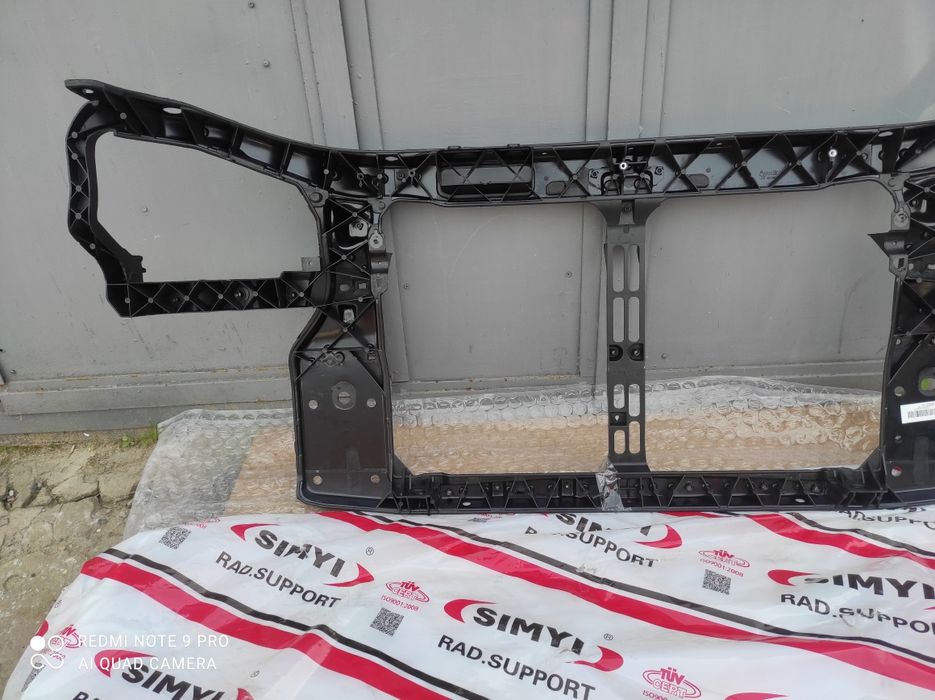 Передня панель телевизор Hyundai Tucson Туксон