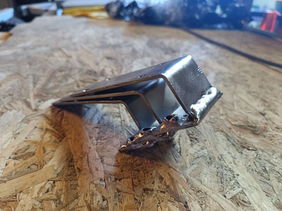 Peça de Reposição reforço para Rofun 5b Baja