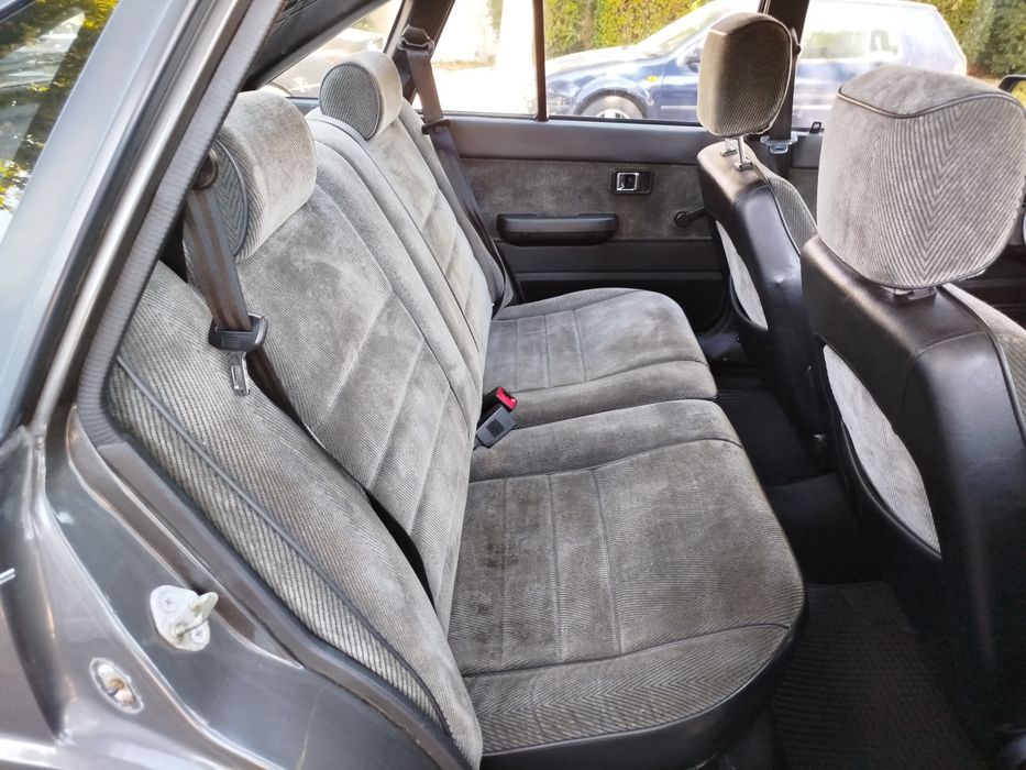Mazda 626 ll hatchback 1985