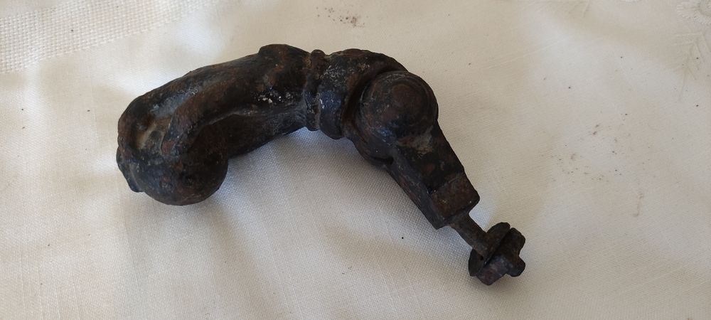 Aldrava Puxador  Maçaneta antiga em ferro