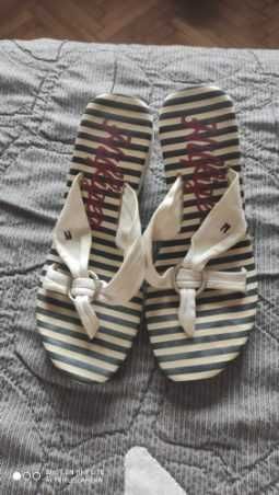 Laczki Tommy Hilfigera nr 36