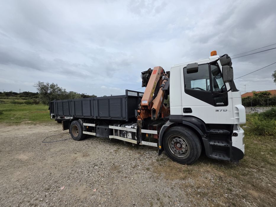 Iveco stralis basculante com grua 2006 196.000kms