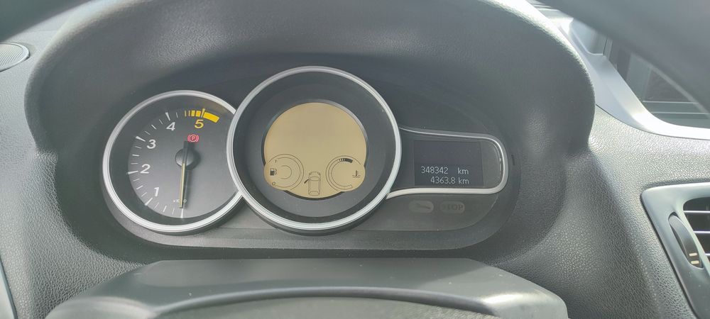 Renault Megane  1.5 DCI Garantia  Lux Dynamic 119€ Mês