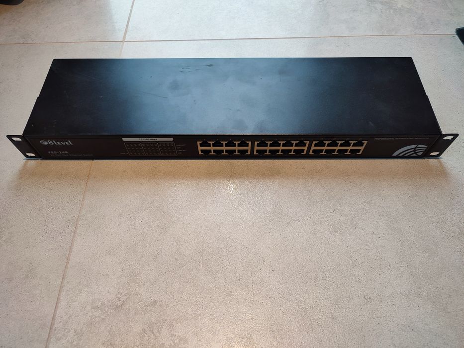 Switch rack FES-24R