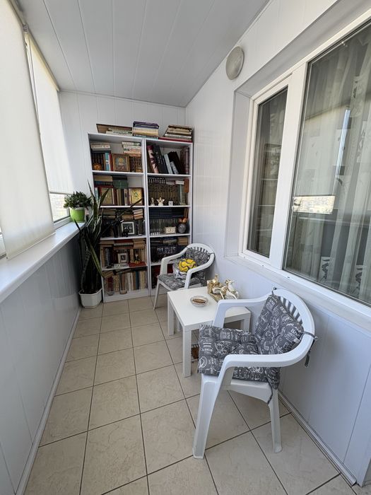 Продаж Бажана 36, 3кім., м.Харківська з видом на два озера