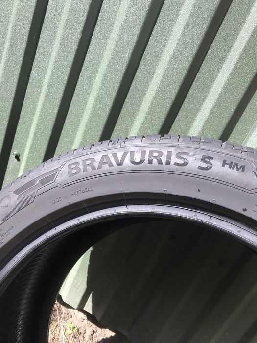 Opony letnie Bravuris 245/45 r18