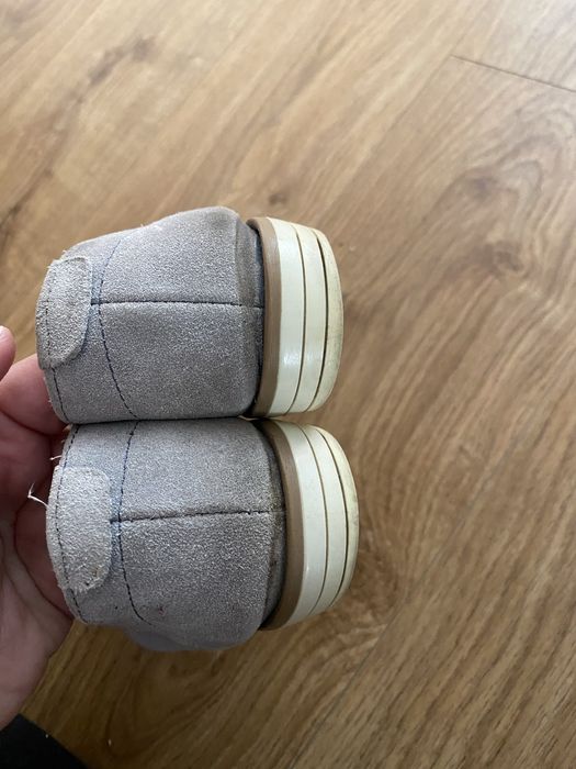 Buty 39, kolor jasno szary
