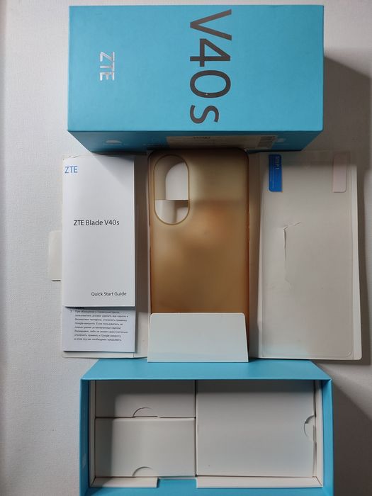 ZTE v40s, 6/128Gb