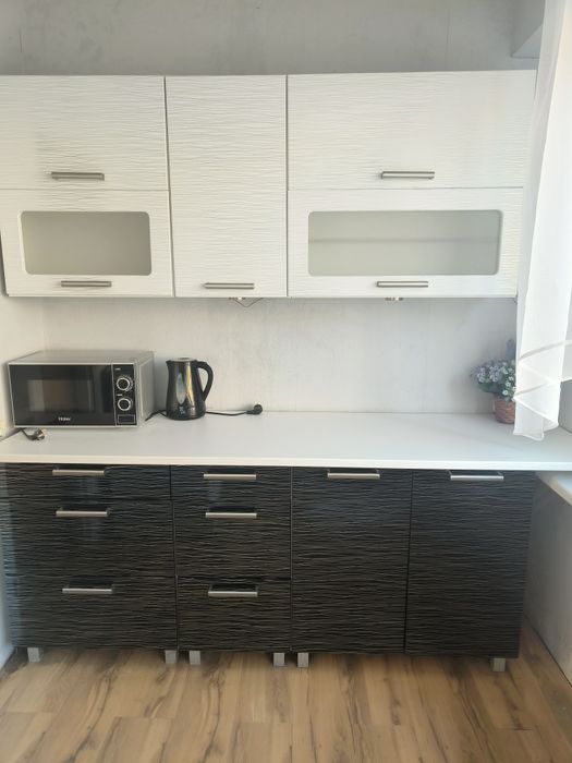 Meble kuchenne biało-czarne Megan