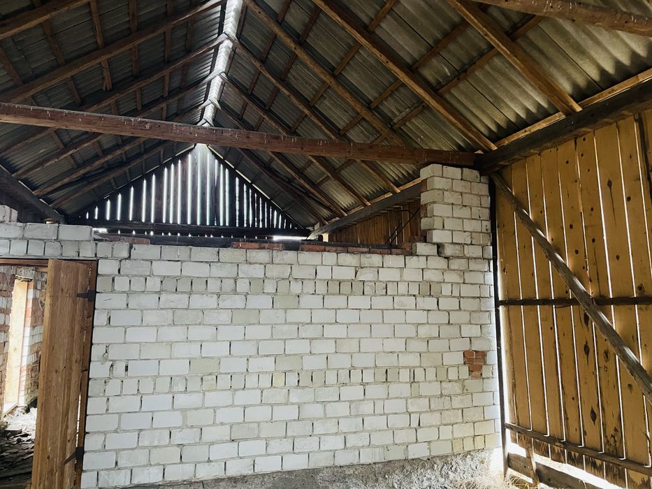 Незавершене будівництво 140 м² та технічна будівля
