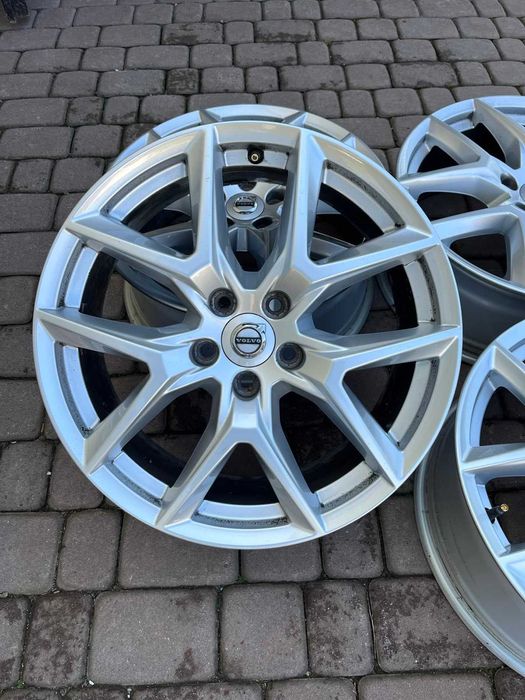 Oryginalne alufelgi Volvo 5x108 18 cali XC60 XC40 V90