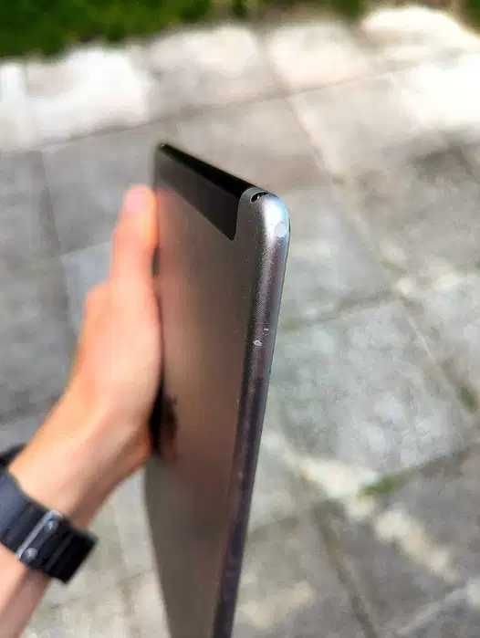 Apple iPad Air 2 128 GB, Space Gray (A1567). для навчання хороший стан