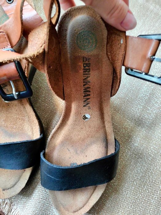 Buty na koturnie ze skóry naturalnej