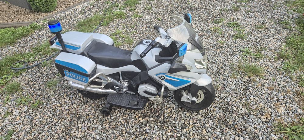 Wielki motor BMW dla dziecka