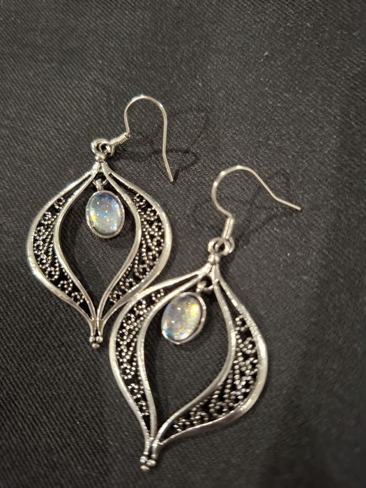 Brincos prateados64553179373569120