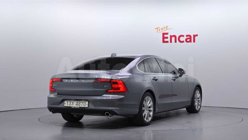 2018 Volvo S90 Momentum Дизель