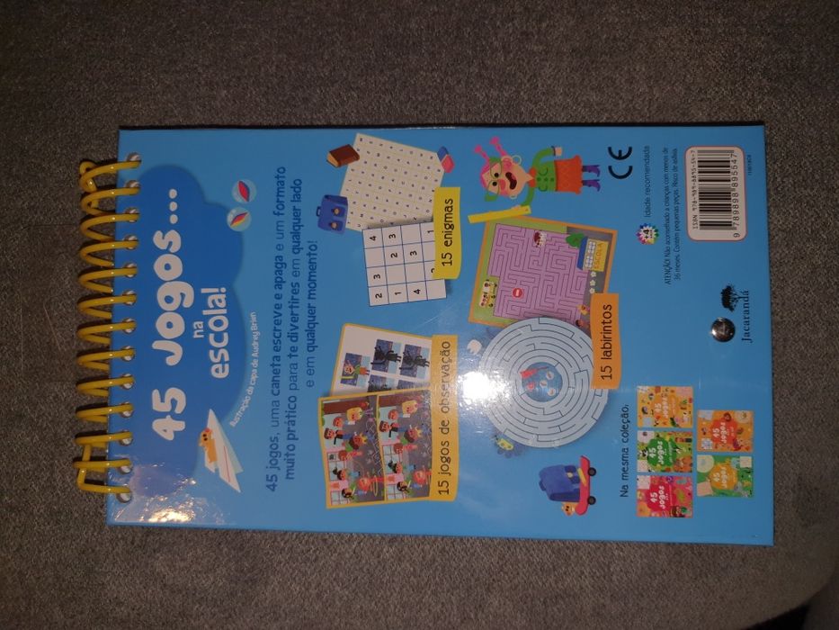 Livro com caneta, novo