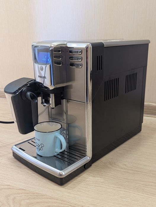 Кофемашина / Кофеварка Philips Saeco Incanto Cappuccino