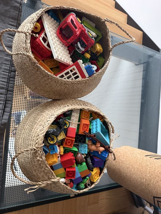 Lego Duplo kilka Zestawów figurki auta budowle superbohateorowie