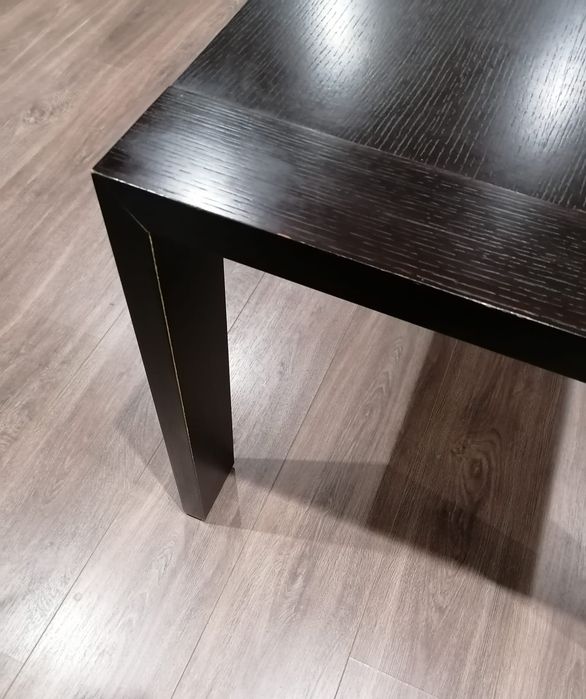 Mesa de jantar usada