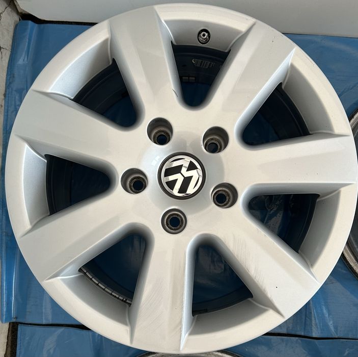 148 Felgi Aluminiowe Oryginał Volkwagen R 17 5x130 Bardzo Ładne