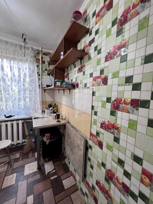 Продам 1 комн на поселке Котовского 21000дол