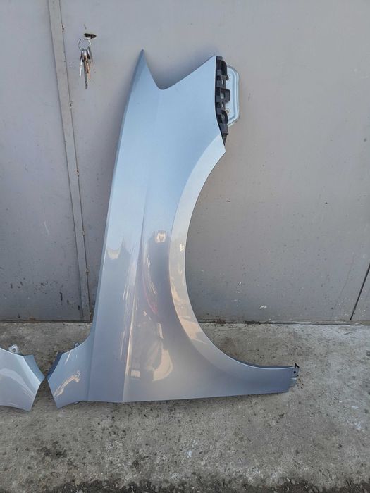 Крило Volkswagen Passat B7 Пассат Б7 Колір LC7Z Крила Європа