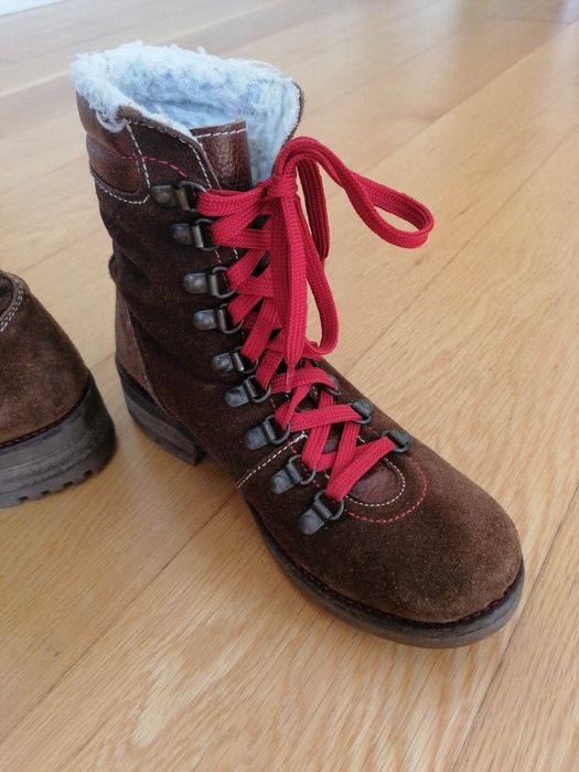 Botas Castanhas Camurça Forradas com Pêlo