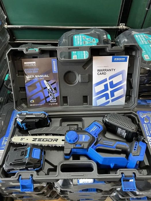 Акумуляторна ланцюгова пила Zegor CSAX-21BL-8 з кейсом