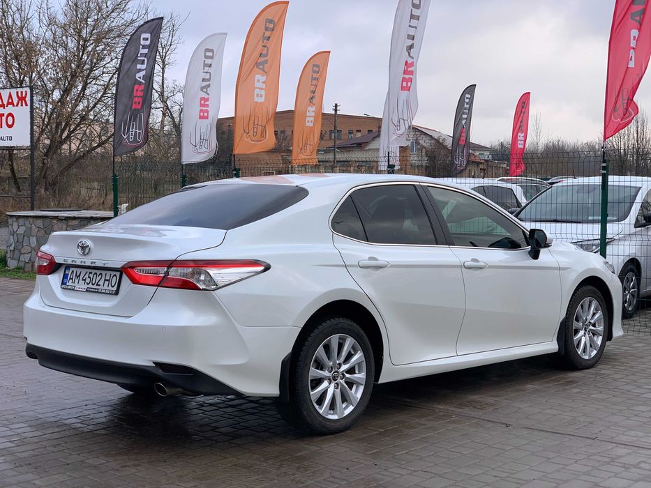 Toyota Camry 2019