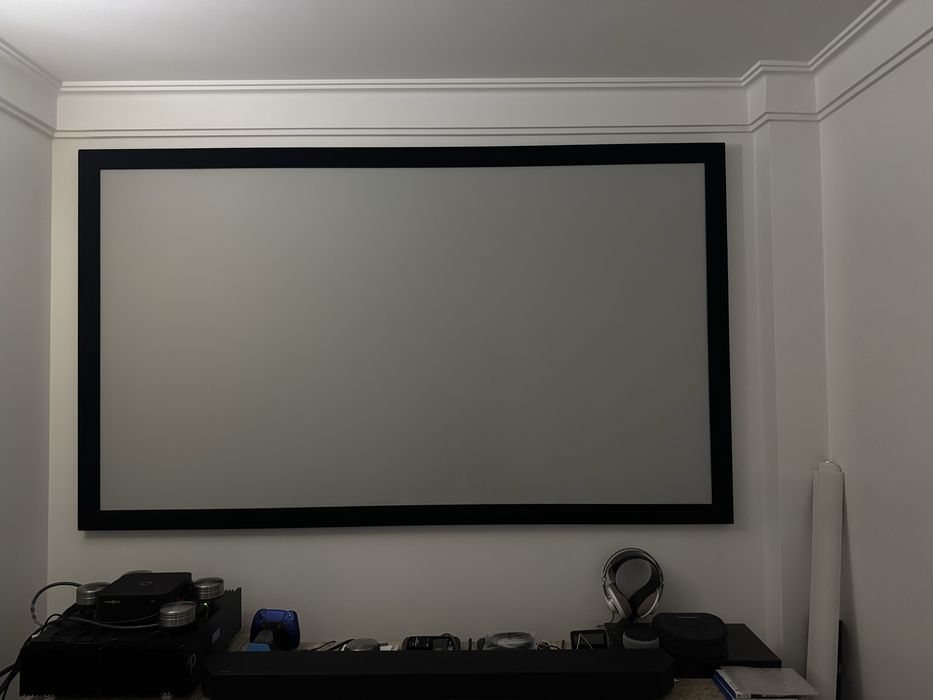 Tela de Projector premium com Moldura de Veludo preto