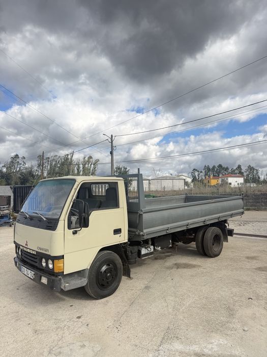 Mitsubishi Canter ligeira Tribasculante