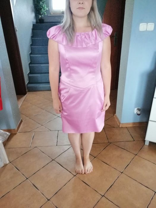 Sukienka różowa r. 38