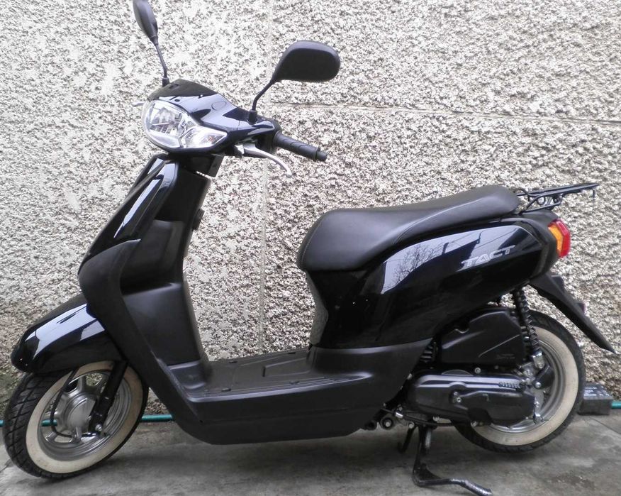 Скутер Honda  DIO  AF без пробега по УКР  (доставка) стоимость ОТ