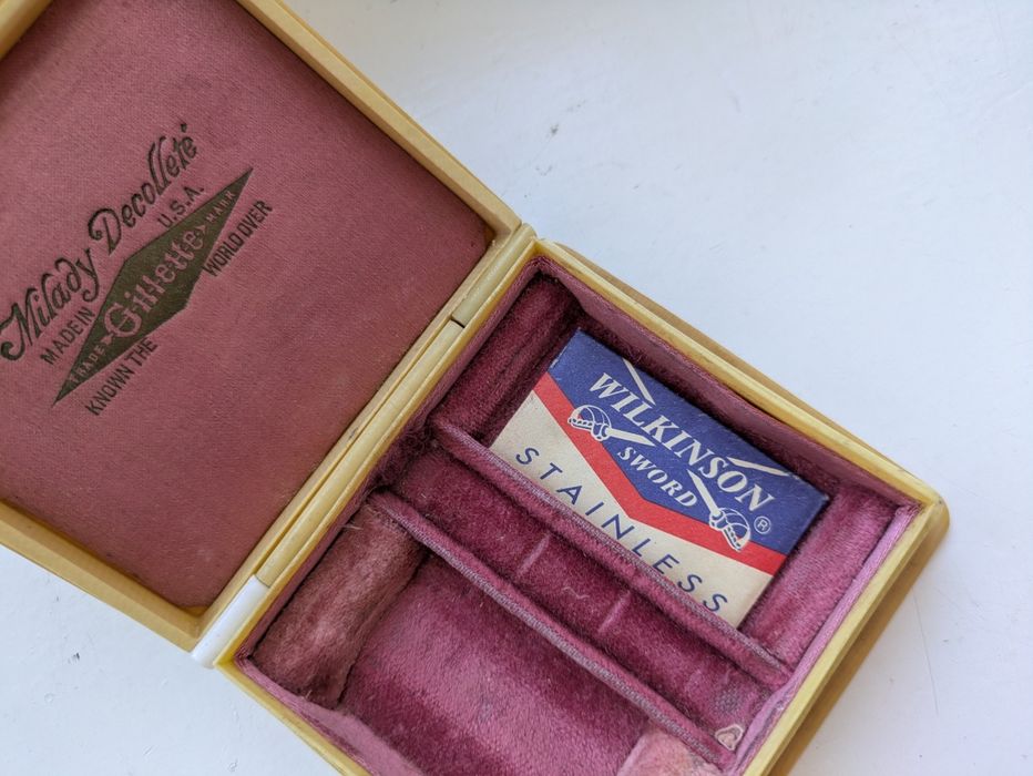 Бритва станок т-подібна  Gillette made in USA