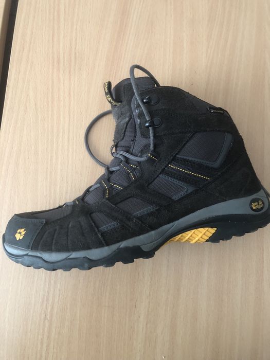 Jack Wolfskin тренінгові кросівки в ідеальму стані, 42 рощмір