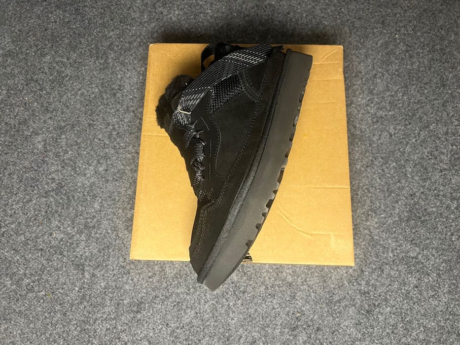 UGG Lowmel black