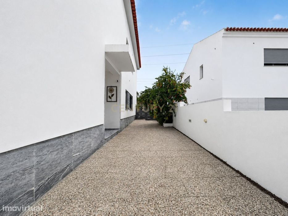 Moradia T3+2 em Alcácer do Sal - Espaço, conforto e proximidade á Comp