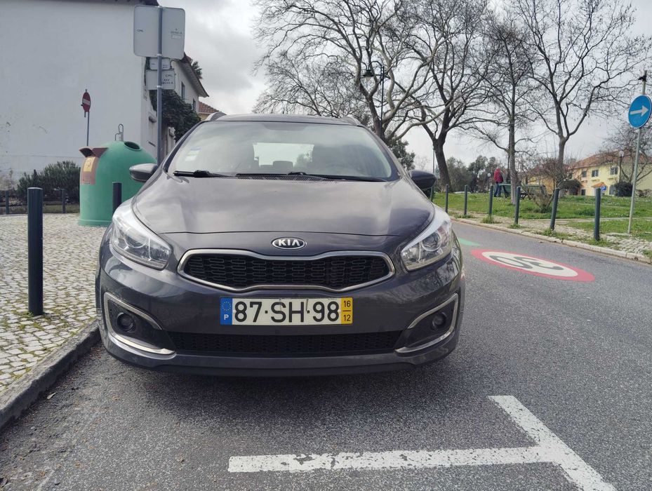 Kia 2016 /12.  Com todo o Histórico
