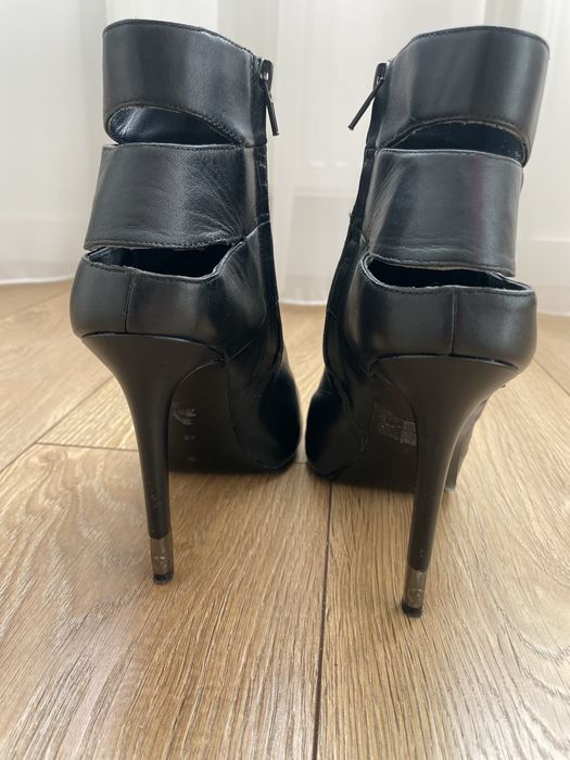 Botki skórzane Guess rozm. 40