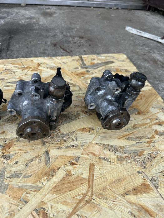 Насос Гур Гольф4 Бора Октавія Шаран Т-4 Golf4 Bora Octavia Sharan T-4