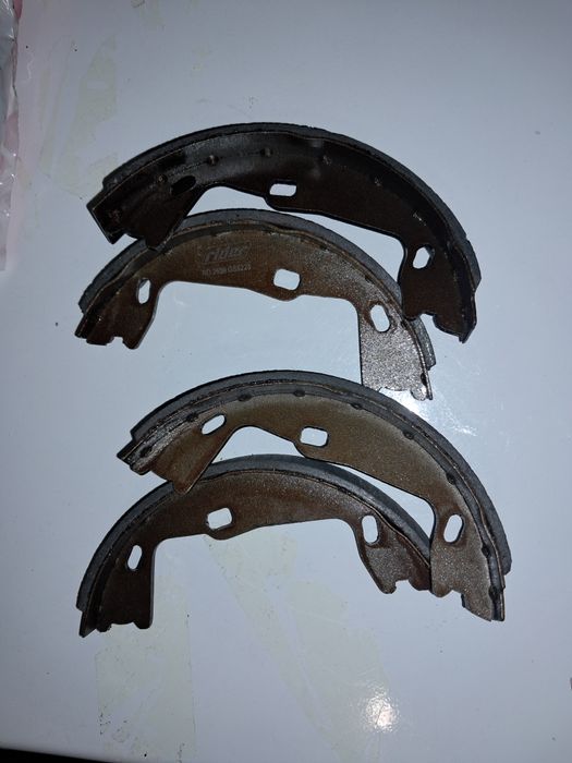 Продам запчастини на опель вектра А