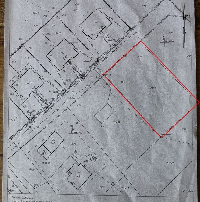 Trzy działki budowlane od 883m² do 1230m²