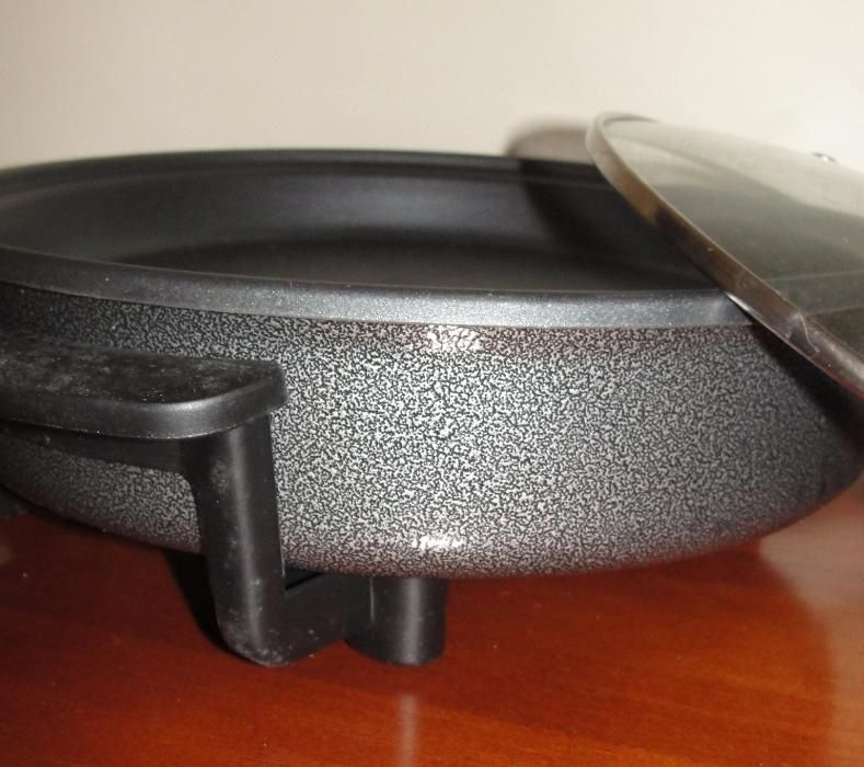 Pizza Pan Panela Elétrica - Nova