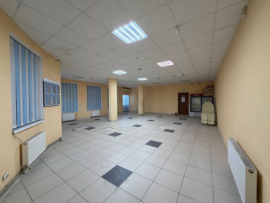 Продаж капітального 2 поверхового магазину в місті Яготин 280 м2 Є ВІДЕООГЛЯД
